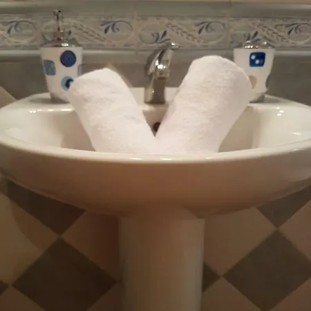 شقة En *